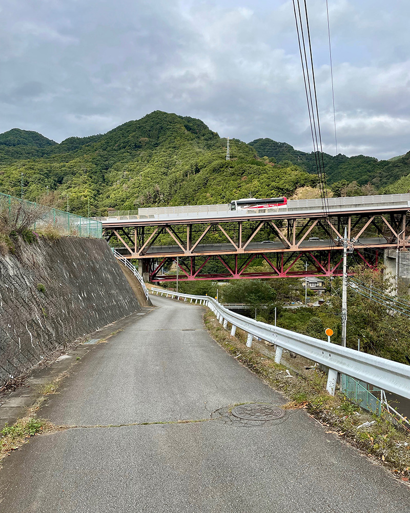 中央自動車道の先は鶴瀬宿だの写真